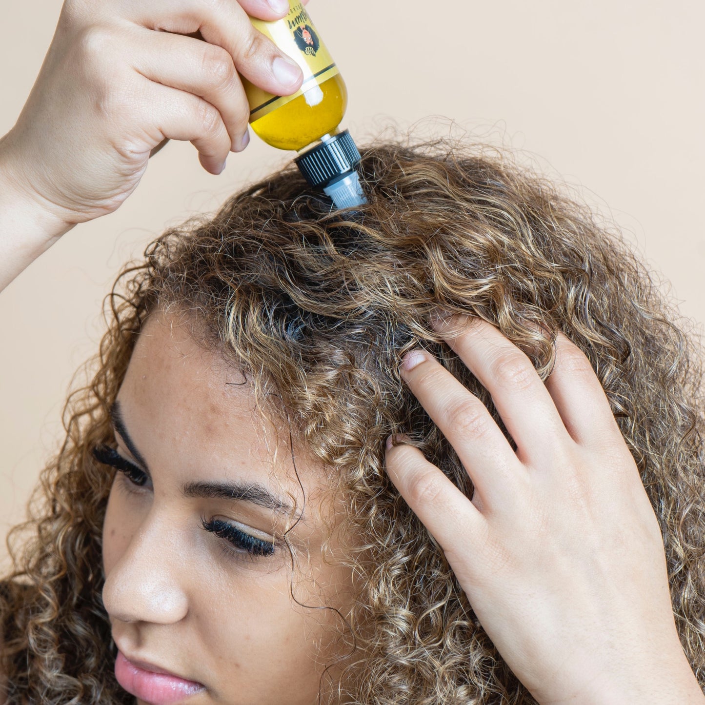 100% Natural Hair Growth / Thickening Oil